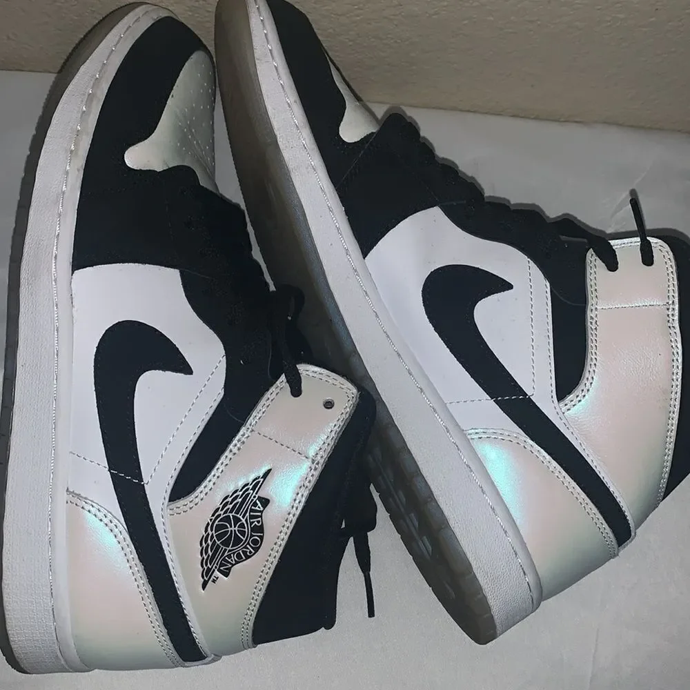 Air Jordan 1 Mid Diamond size 11 black and white excellent condition